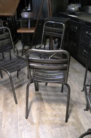 chaises tolix anciennes